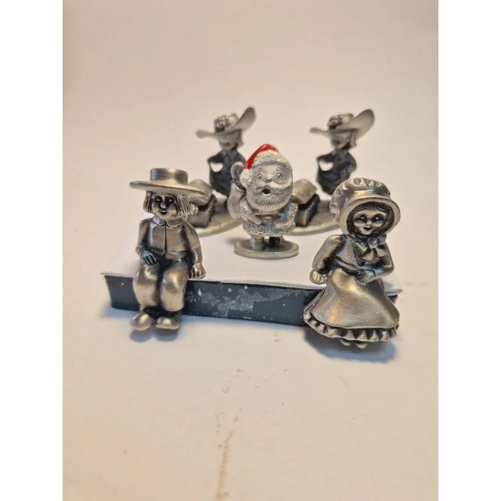 5 Pcs of Pewter Mini Figures 2 In. Tall 1 In Wd 1980's Vtg 2 Shelf Sitters